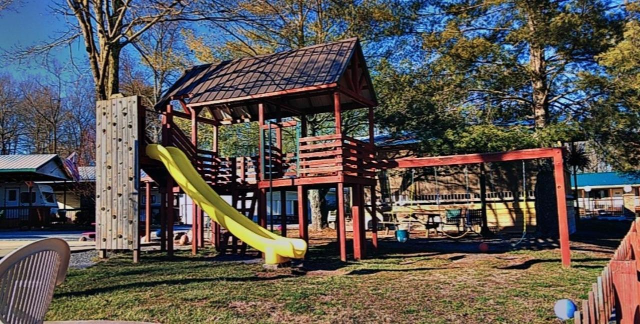 Timber Pointe Resort Jamestown Екстериор снимка